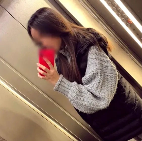 Amelia, 31