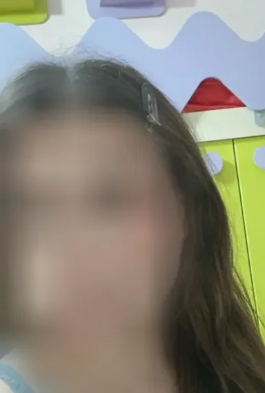 Emma, 33