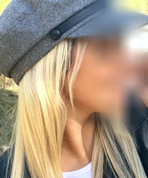 Hayley, 31