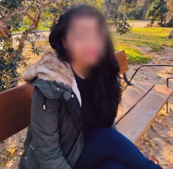 Laura, 27