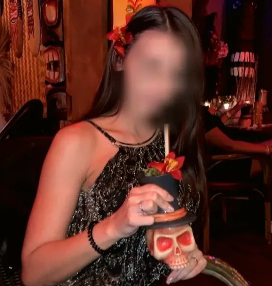 Leila, 36