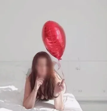 Leyla, 27