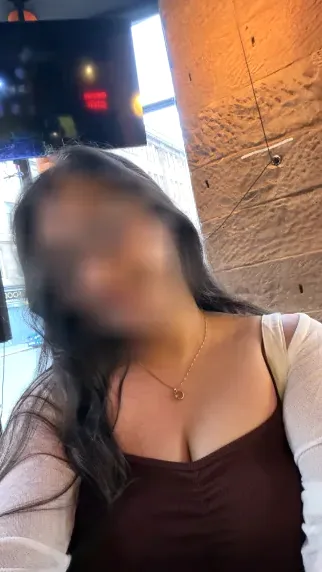 Mila, 24