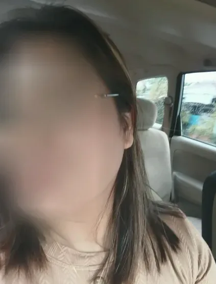 Millie, 33