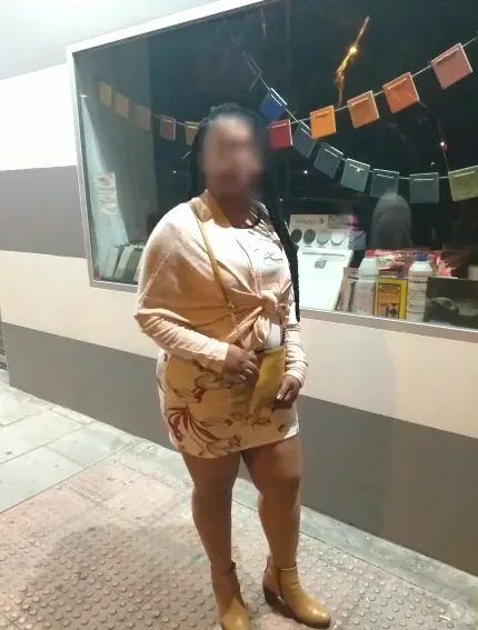 Natalie, 25