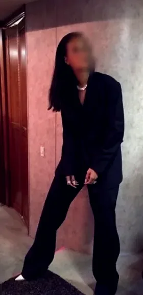 Rhian, 23