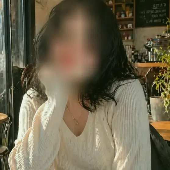 Tiana, 25