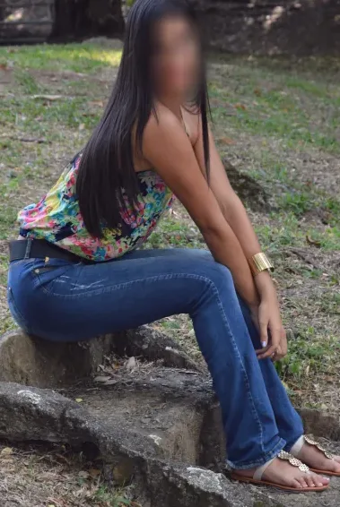 Zainab, 31